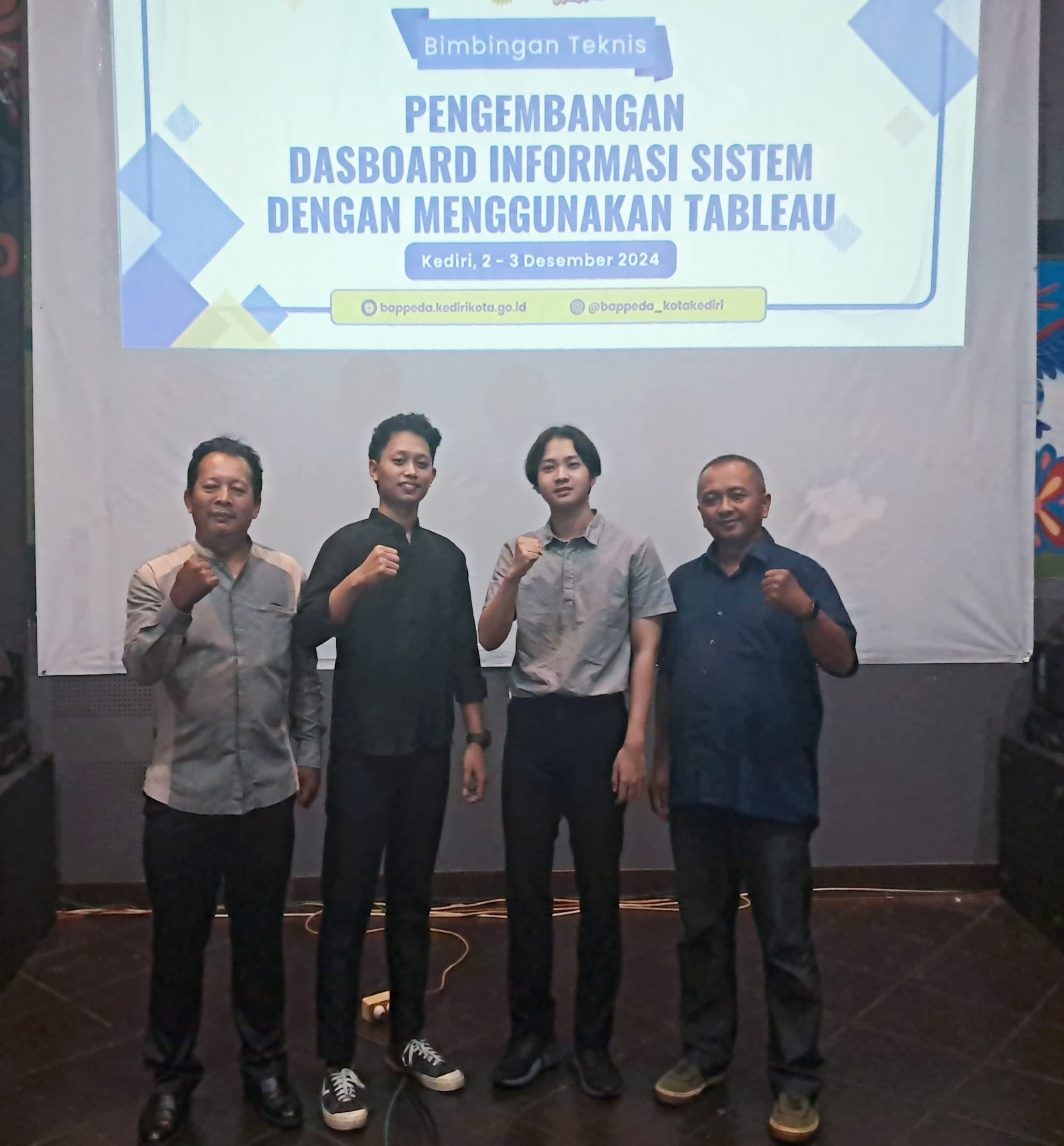 Team photo at Bappeda Kediri.